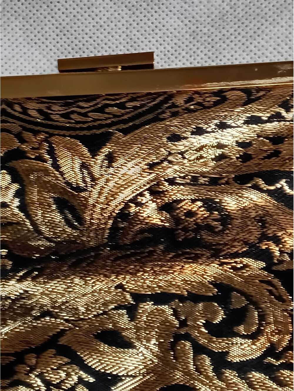 Estee Lauder Gold Black Brocade Evening Clutch Small Gold Metallic Bar Frame - Picture 4 of 14